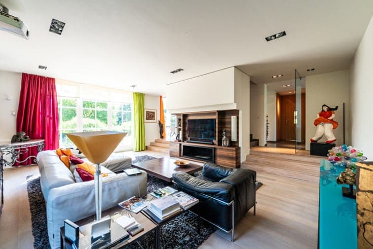 LASNE - Magnificent 4-Bed Villa with Pool - 367 m²