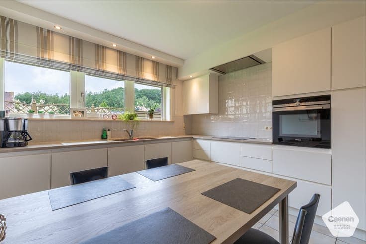 Ruime villa in het groen & rustige omgeving met 6 slaapka...