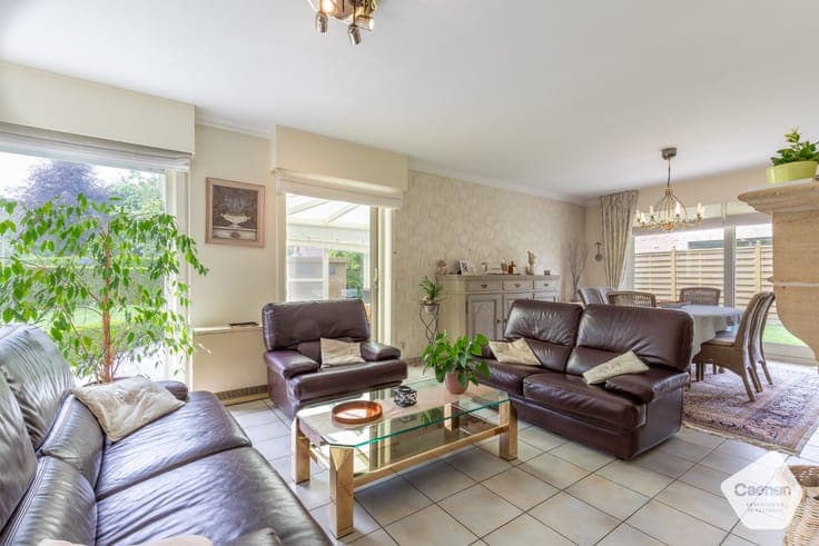 Ruime villa in het groen & rustige omgeving met 6 slaapka...