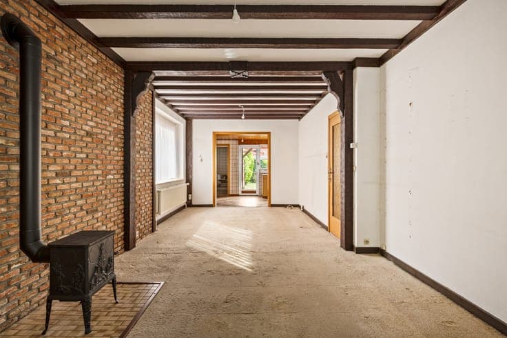 Woning met 4 slpk, garage en zuidgerichte tuin