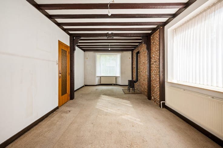 Woning met 4 slpk, garage en zuidgerichte tuin