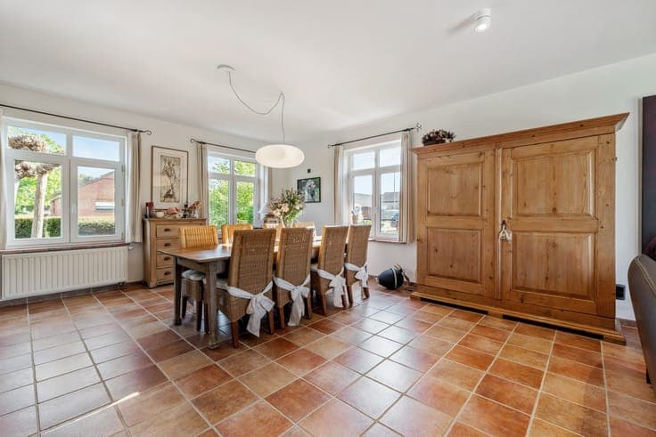 Instapklare woning (EPC B) met 3 slpkrs, garage en tuin t...
