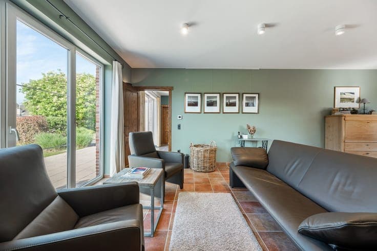 Instapklare woning (EPC B) met 3 slpkrs, garage en tuin t...