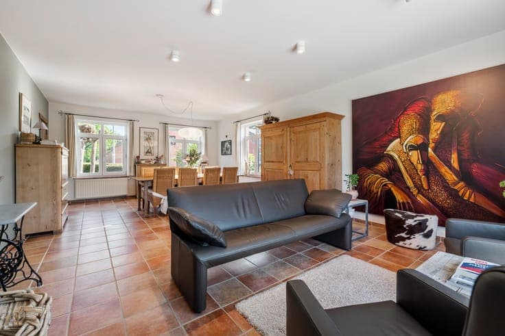 Instapklare woning (EPC B) met 3 slpkrs, garage en tuin t...