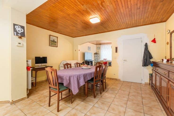 House with garden to renovate in Machelen