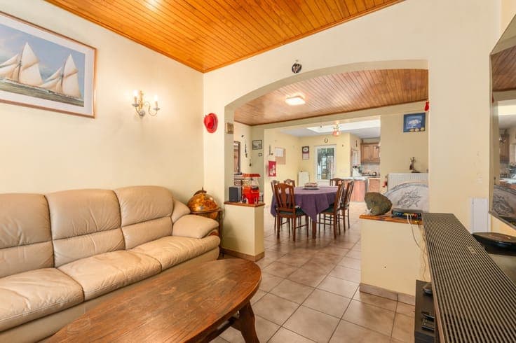 House with garden to renovate in Machelen