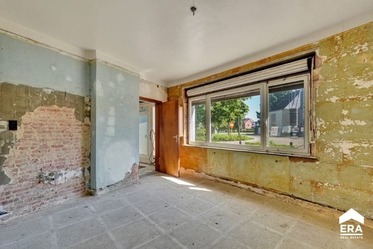 Investment property with shop in Zonhoven