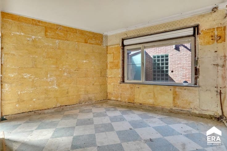 Investment property with shop in Zonhoven
