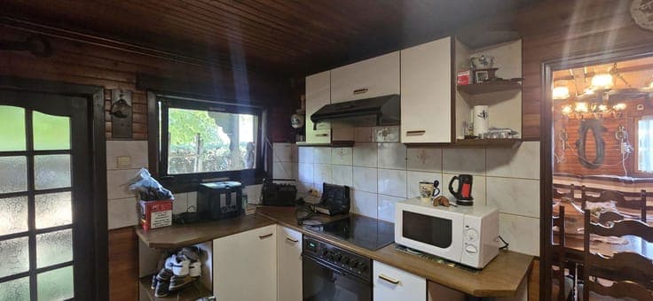 One-bedroom chalet with a 323 m² plot of land