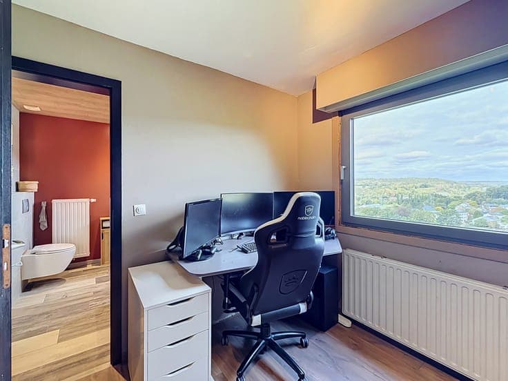 Forrières – Single-storey house with valley views
