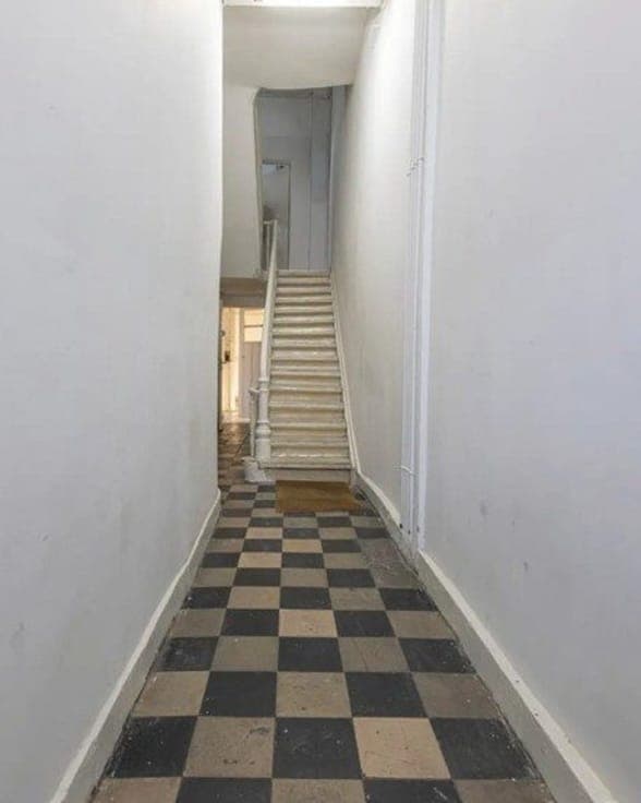 Apartment building