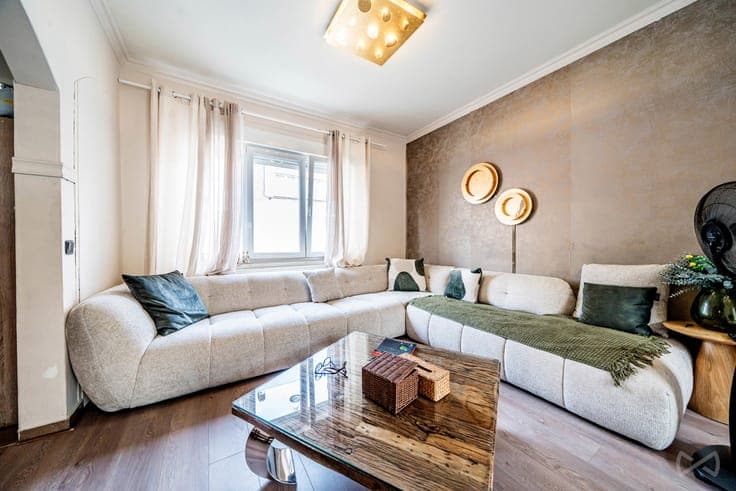 Don't miss this opportunity in Anderlecht—a 5-bedroom home!