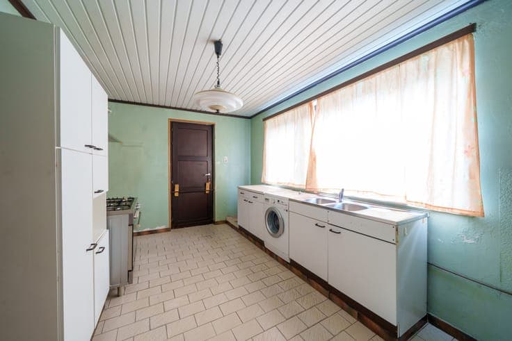 House in Fontaine-l'Évêque