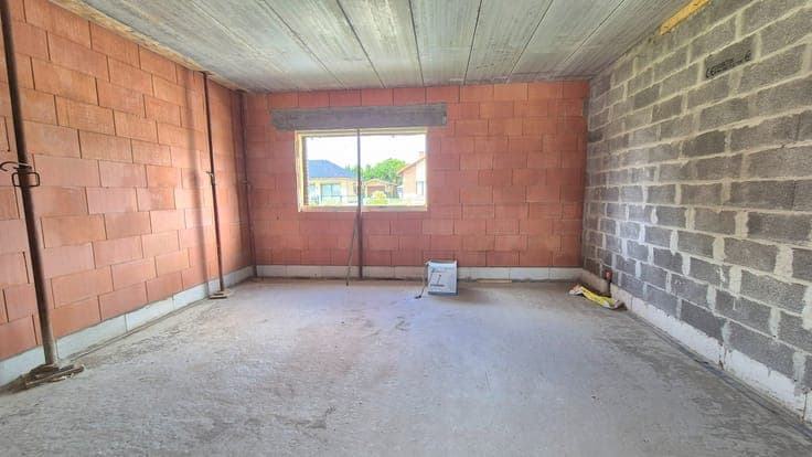 Exclusieve ruwbouw villa met 4 slaapkamers op residentiël...