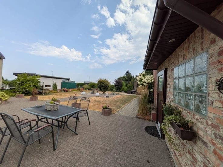 Sale - House Raeren - 440,000 €