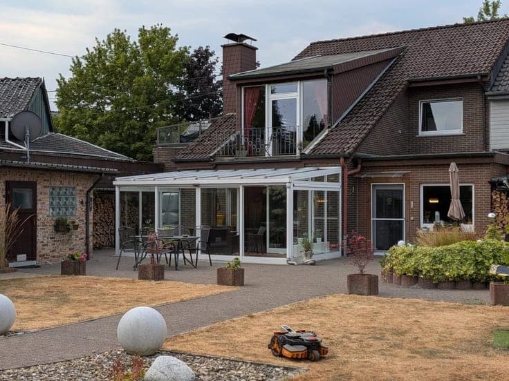 Sale - House Raeren - 440,000 €