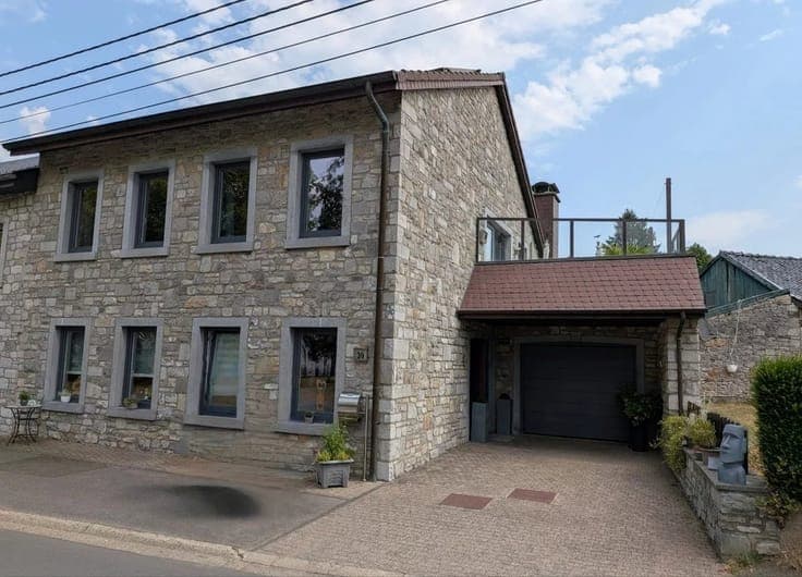 Sale - House Raeren - 440,000 €