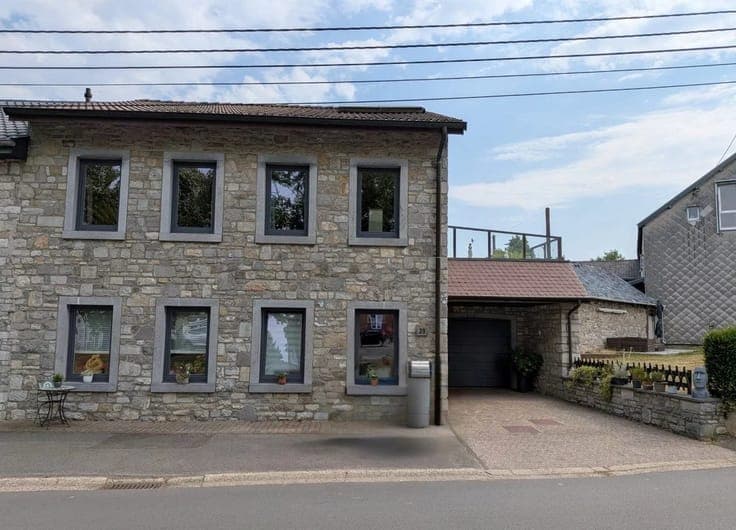 Sale - House Raeren - 440,000 €