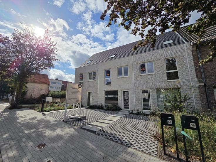 Te koop: nieuwbouwwoning met 4 slaapkamers in Erembodegem...