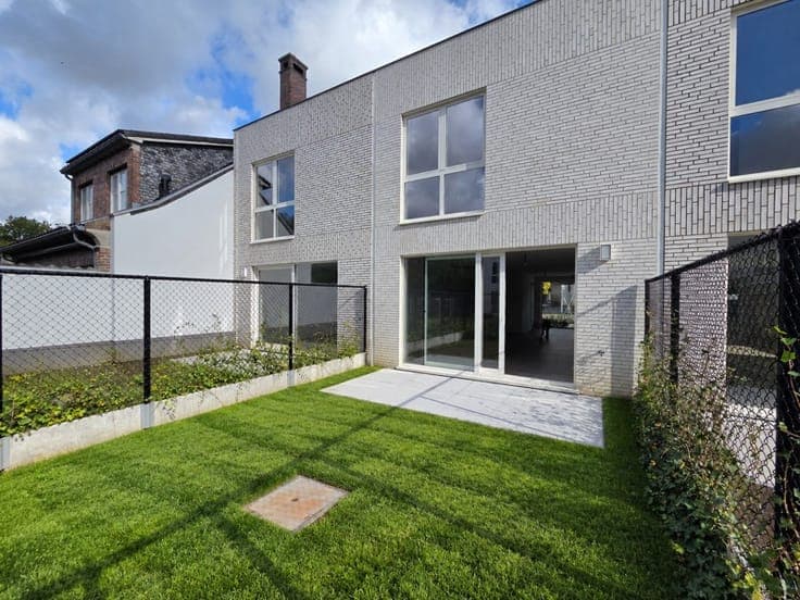 Te koop: nieuwbouwwoning met 4 slaapkamers in Erembodegem...