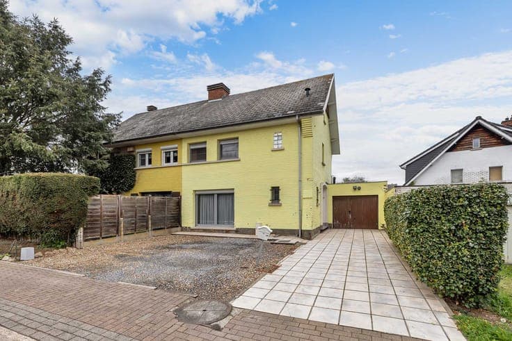 House in Ternat