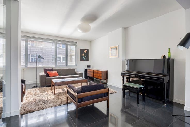 Renovated spacious house for sale within walking distance of