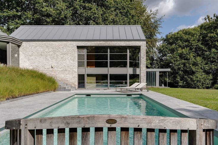 Villa standing