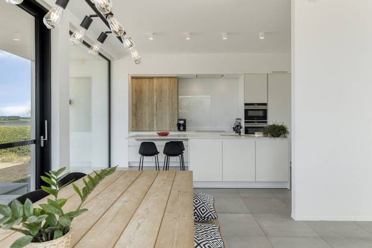 High-quality finished villa for sale in a quiet location