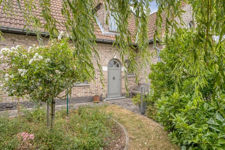 Villa for sale in a quiet location in Blankenberge