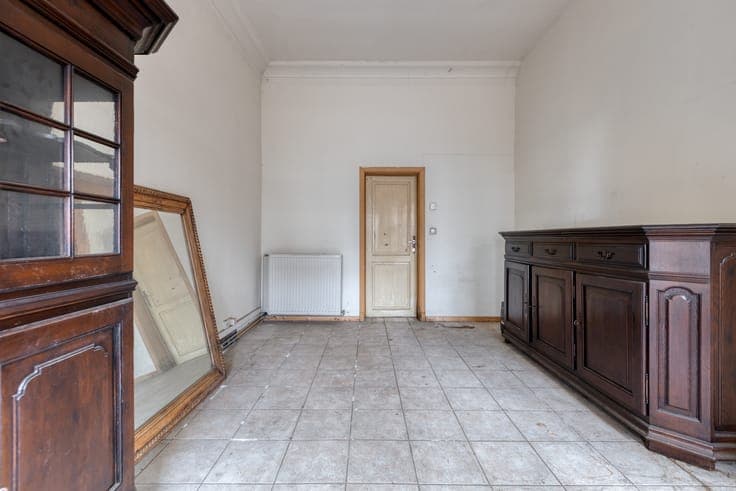 Renovation property on prime commercial location in Diest