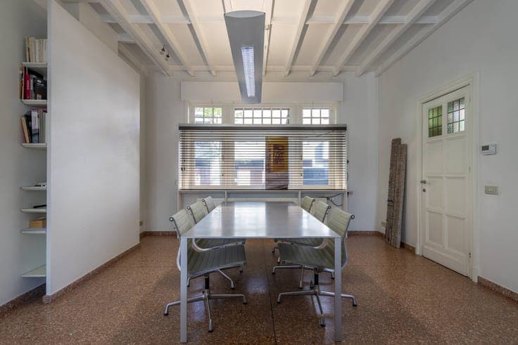 Beautiful charming home near the municipal park