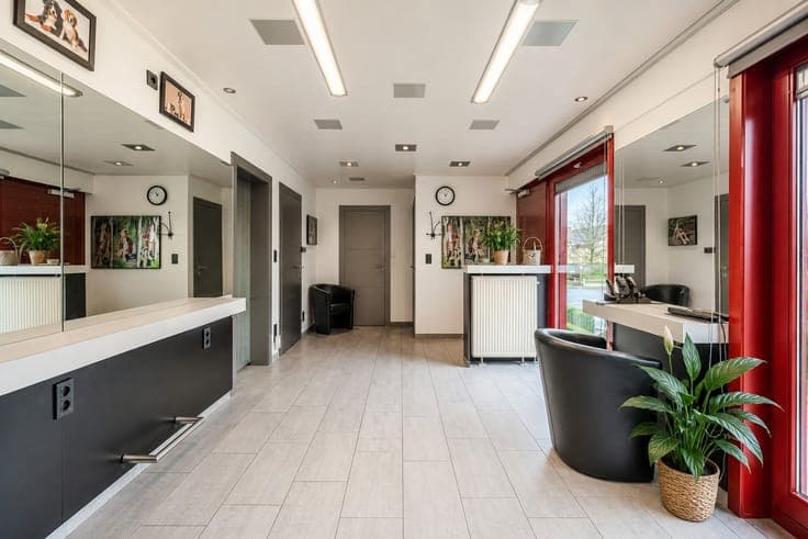 Ruime vrijstaande woning met 3 slaapkamers, keuken, badka...