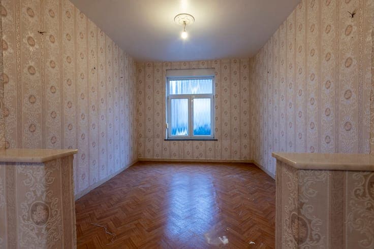 Five-bedroom single-family home in the center of Jette