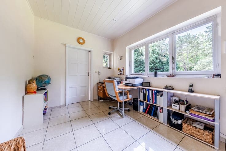 Bright, charming villa in a peaceful setting, south-facing