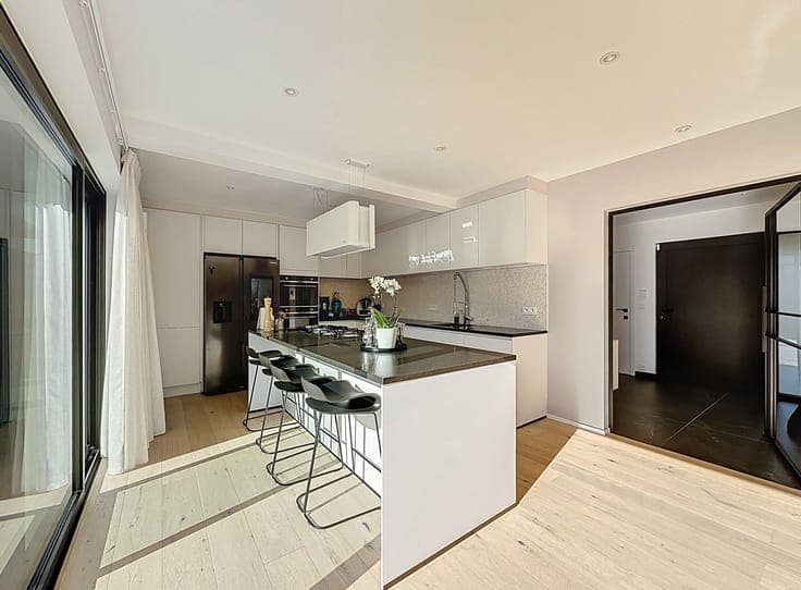 GRIMBERGEN - Exceptional villa of +/- 330 m²