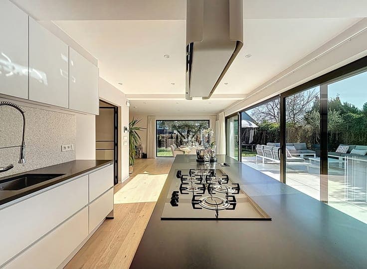 GRIMBERGEN - Exceptional villa of +/- 330 m²