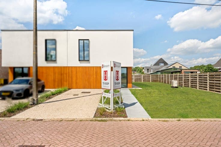 House in Ravels