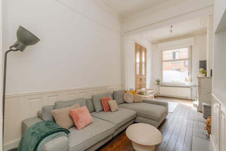 Karaktervolle woning met verrassend veel ruimte in Merksem
