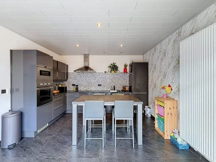 Instapklare woning met werkplaats