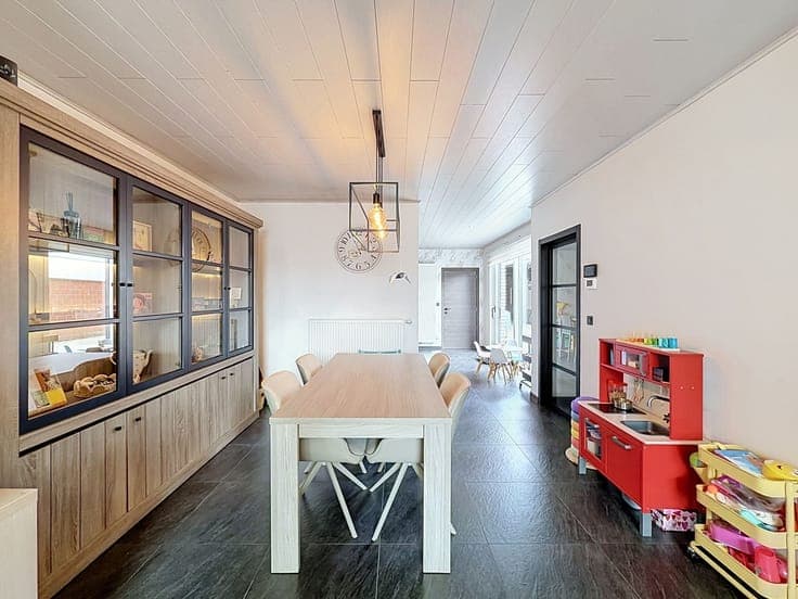 Instapklare woning met werkplaats