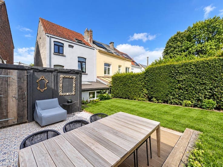 Charming character home in the heart of La Hulpe