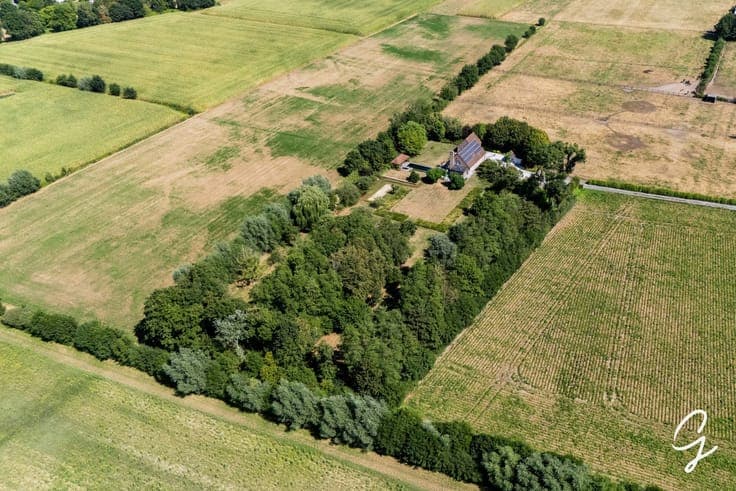 EKE:Exclusive villa on a large estate with a swimming pond!