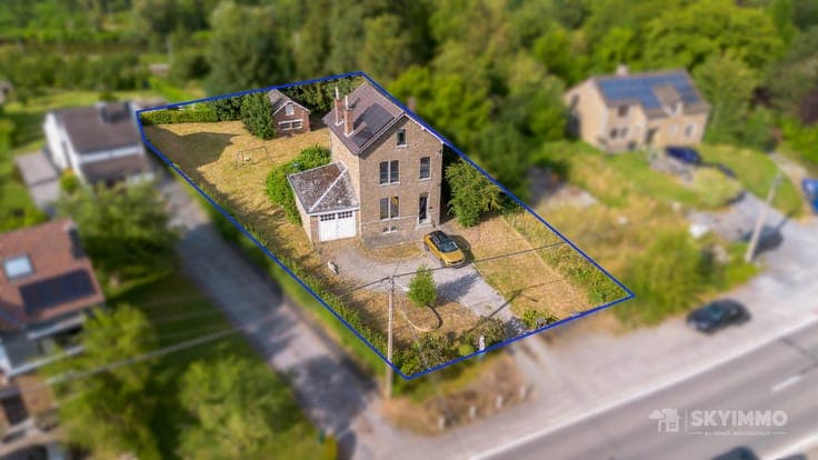 CHARMANTE MAISON - 4 CHAMBRES - GRAND JARDIN 1200M2 - GARAGE