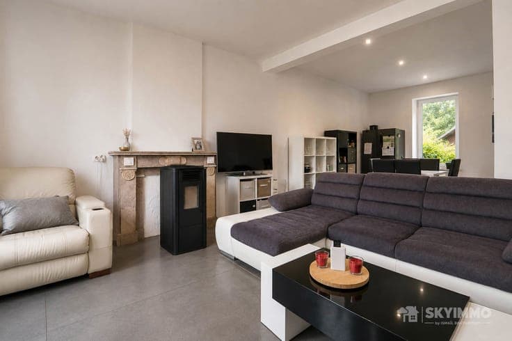 CHARMANTE MAISON - 4 CHAMBRES - GRAND JARDIN 1200M2 - GARAGE