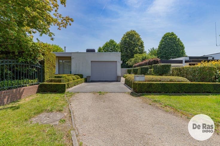 MASSEMEN - Goed onderhouden bungalow op een rustige locatie