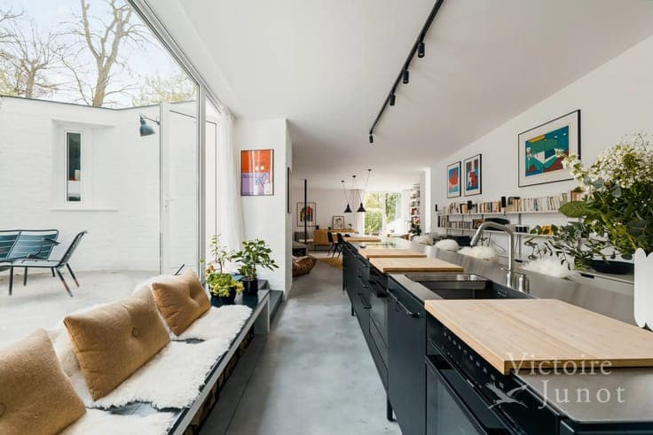 Modernist architect-designed house