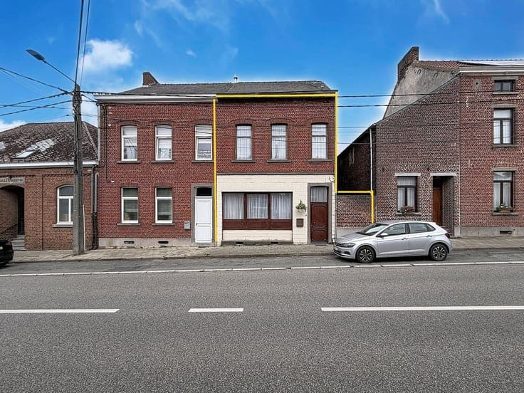 Maison 3 façades à toute proximité de la N25 et des commerce