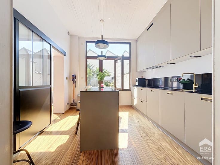 Single-family house with garden for sale in Uccle
