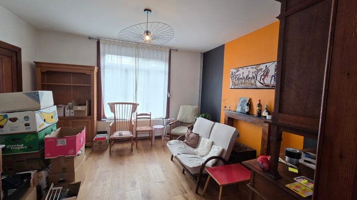 Spacious renovated house, ready to move into