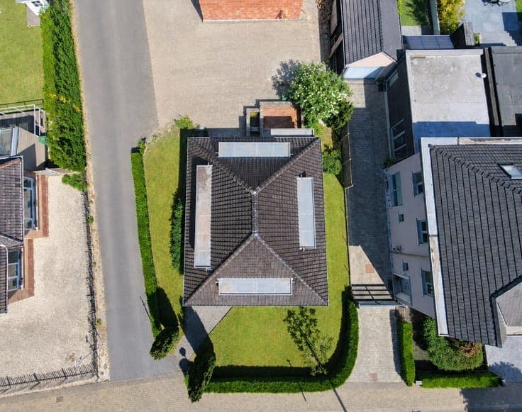 Totaal te renoveren open bebouwing op 413m²